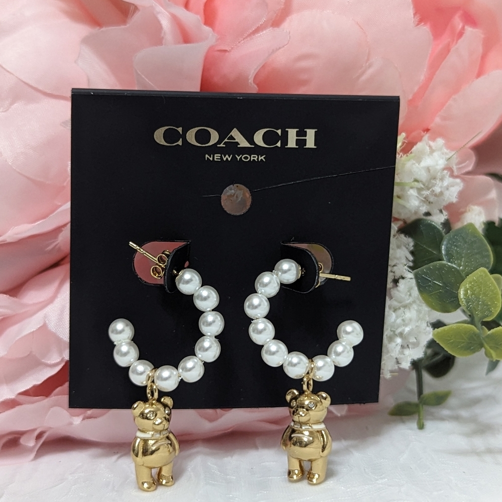 🆕 Teddy Bear Pearl Earrings 💛 COACH - Picture 2 of 5